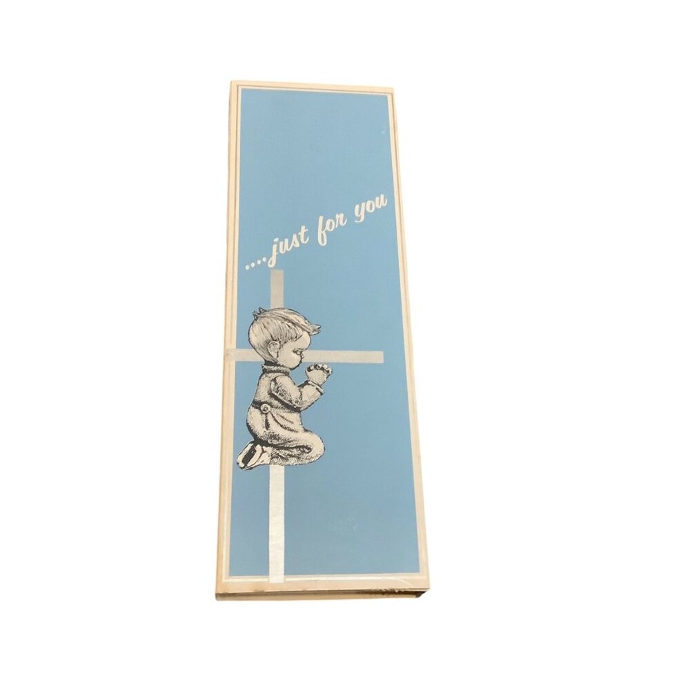 Vtg 1970 Cawley Gifts Boy Praying Cross Keepsake Wall Decor 6”‎ Gift